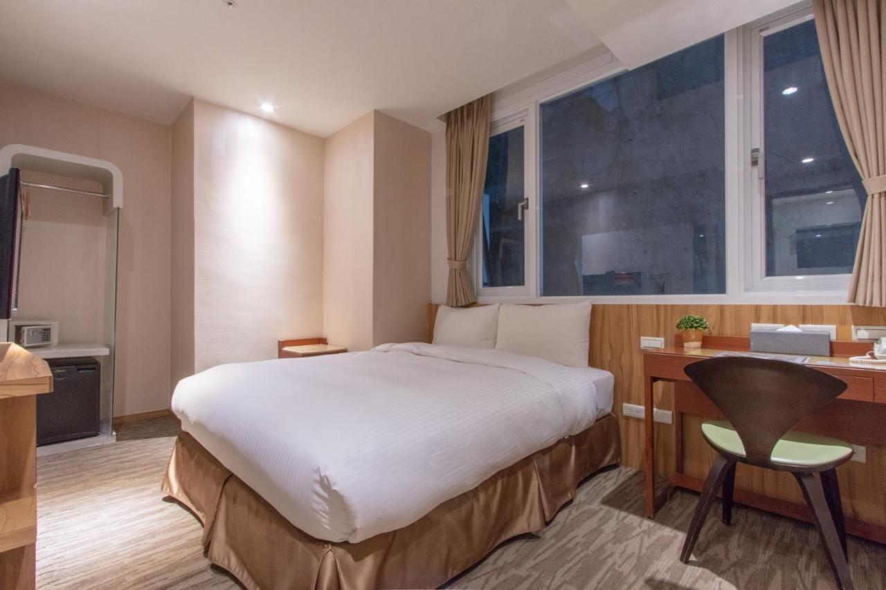 Muzik Hotel - Ximending Xining Branch Tajpej Zewnętrze zdjęcie